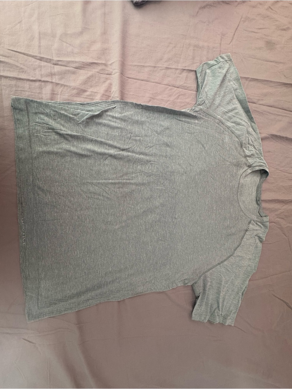 Lululemon metal vent tee